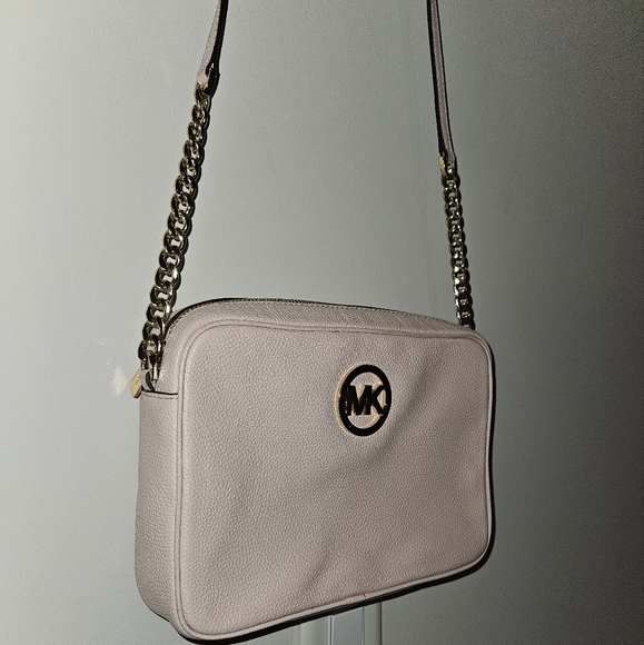 Michael Kors Blush Cross Body Purse - Picture 13 of 16